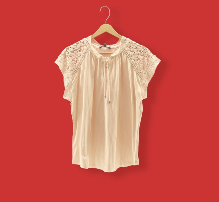 Women’s Tops & Dresses